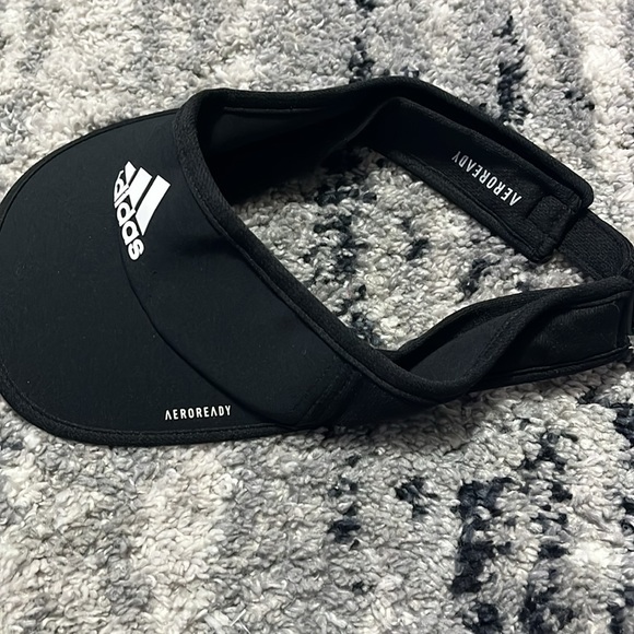 Adidas’s visor - Picture 2 of 6
